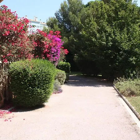 Port : T2 Avec Loggia, Wifi, Parking, Climatisation, 4 Pers., Proche Plaisance - Fr-1-335-164 Apartment *
